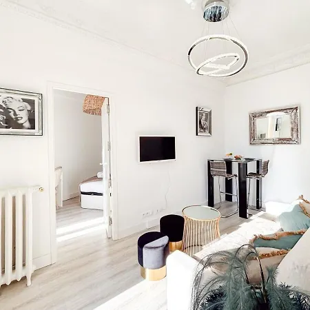 #12 Staywizus - 1bdr Joffre, 5min From Old Town Ac & Wifi Lägenhet