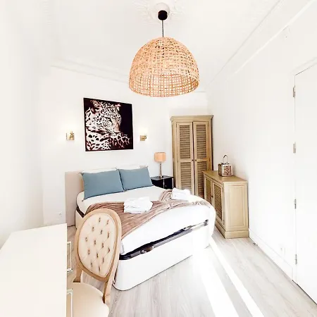 شقة #12 1bdr Joffre, 5min From Old Town Ac & Wifi نيس